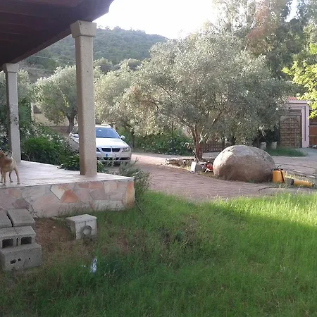 Ischerchis Con Piscina Castiadas Costa Rey *