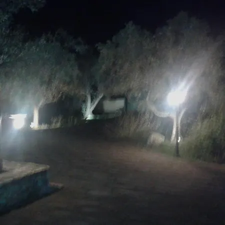 Ischerchis Con Piscina Castiadas Costa Rey Hétvégi ház